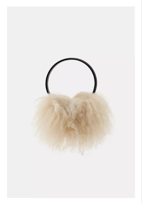 Zara ушанки от естествена овча вълна
