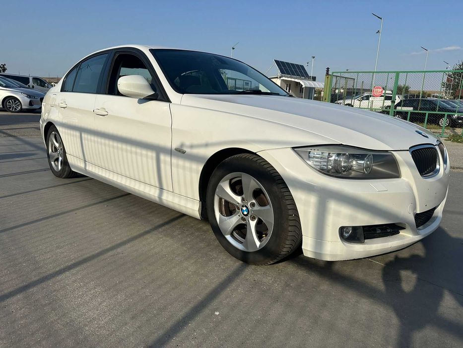 Dezmembrez piese BMW Seria 3 E90 184CP Facelift