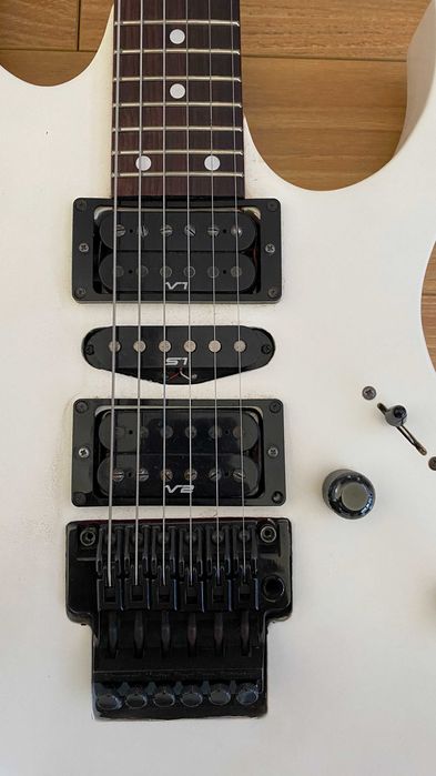 Chitara electrica Ibanez RG570 made in Japan cu 24 freturi