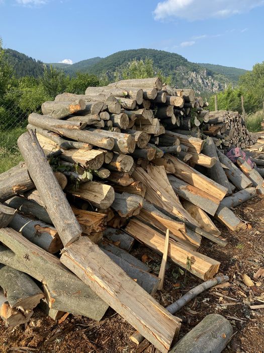 Дърва за огрев от дъб и бук  Безплатен транспорт