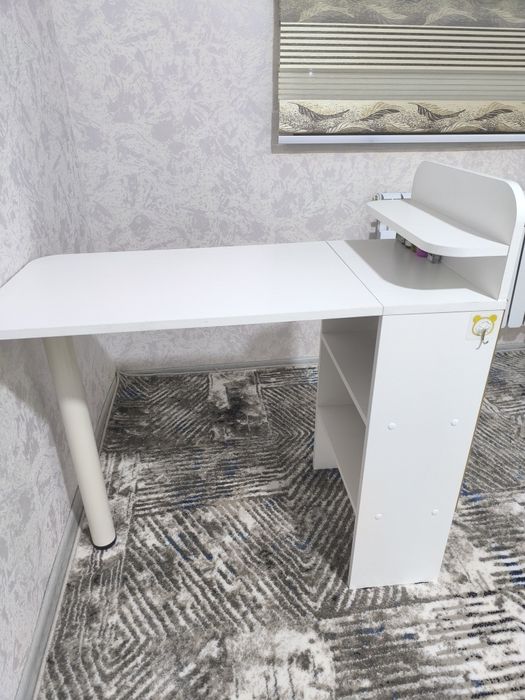 Маникюр стол сотилади ( раскладной) Фаргона