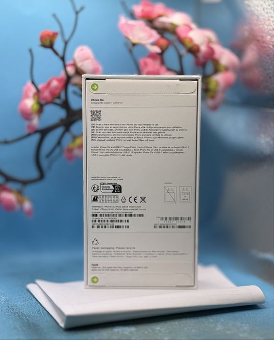 НОВ!!! Apple iPhone 17e, 256 GB, 5G, White + подарък адаптер Apple