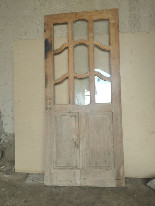 eshik #sroshniga sotiladi