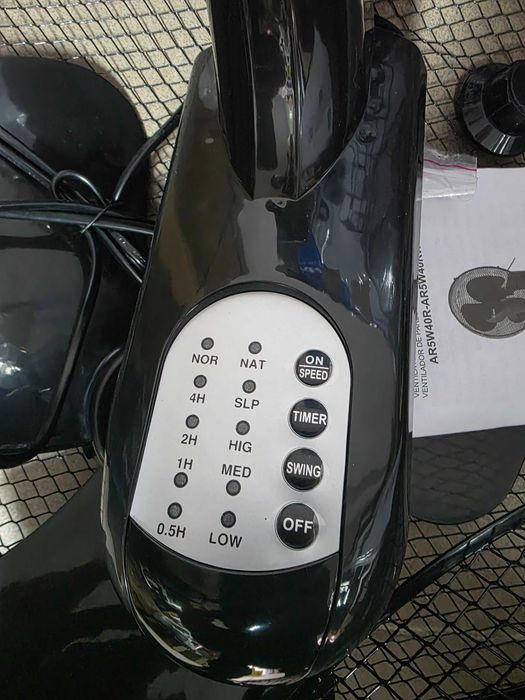 Ventilator de perete cu 3 pale rotative (40 cm)