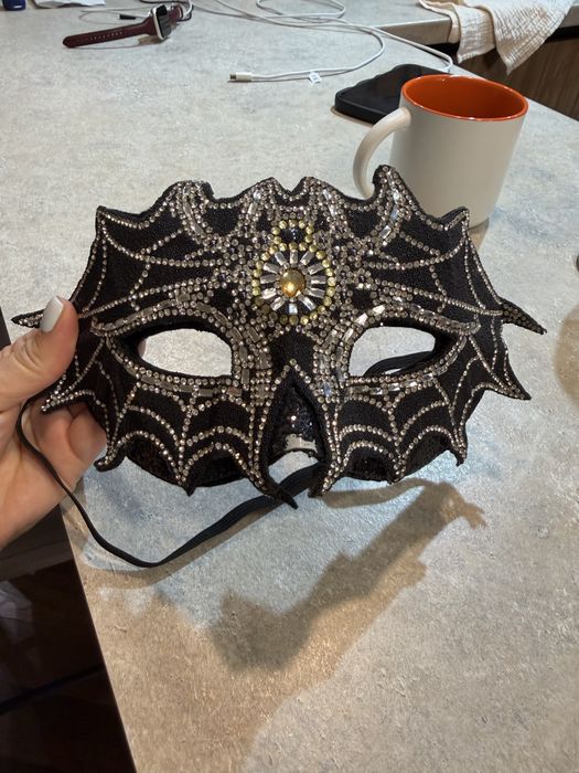 Карнавальная маска, ручная работа