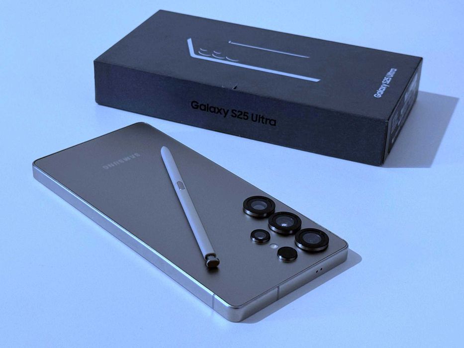 Бартер! Перфектен! Samsung Galaxy S25 Ultra Titanium Grey (Сив) 100% Батерия.
