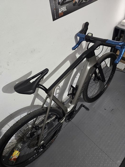 Карбонов електрически гравел велосипед Canyon bosch performance cx