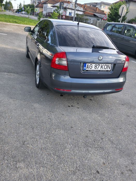 SKODA Octavia 2011 — imagine 4