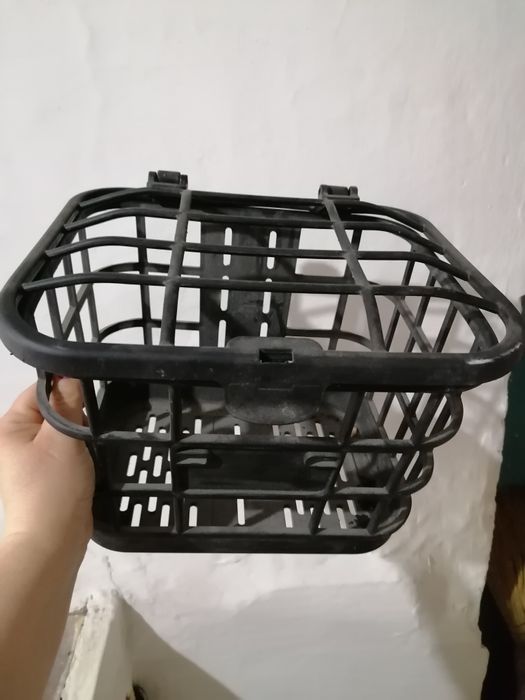 Шлем+корзина для скутера мопеда итд