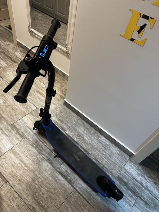 Trotineta Electrica Ninebot C2 Pro + Incarcator