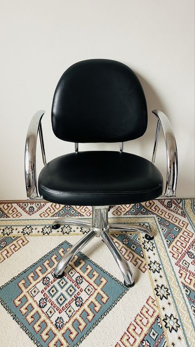 Кресло парикмахерское