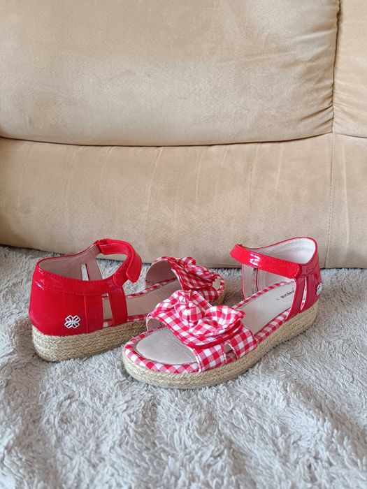 Сандали за момиче Mayoral 35 номер.