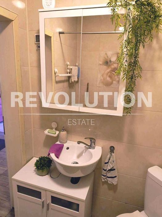 Дава се под наем Двустаен апартамент в Варна, Левски - 77 кв.м за 450 € - Снимка #5