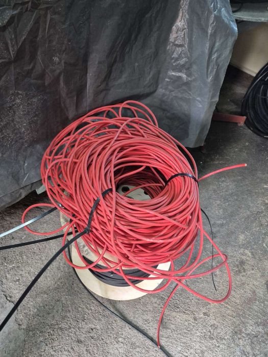 Соларен кабел 1х6 черен и червен цвят