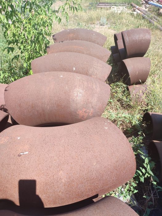 Продам отводы для трубы дм426