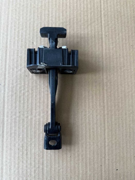 Части за BMW F30, оригинални, различни