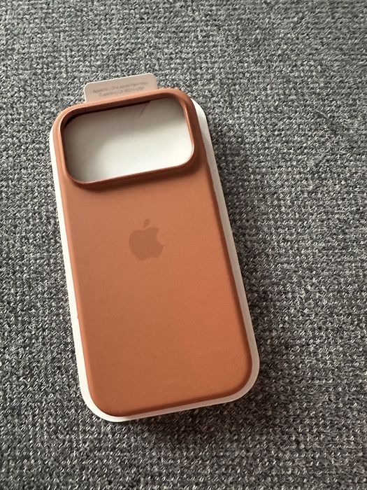 Husa iphone 17 teracota