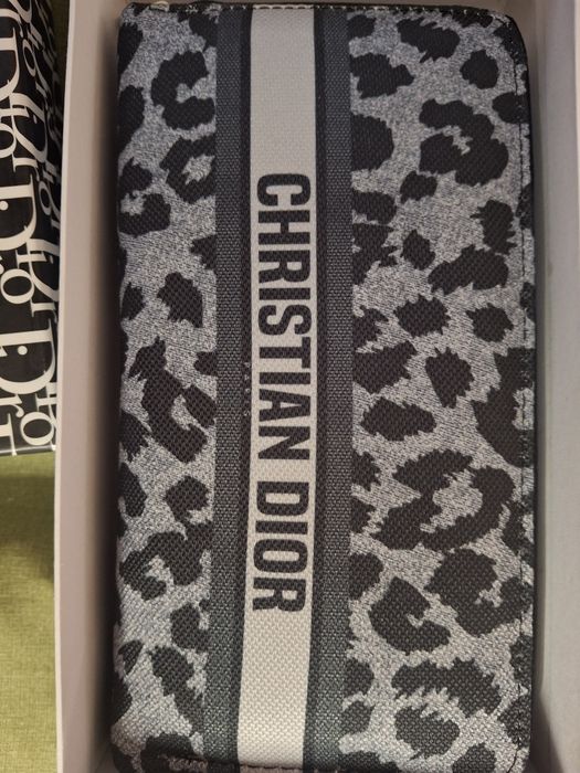 Ново Портмоне Dior