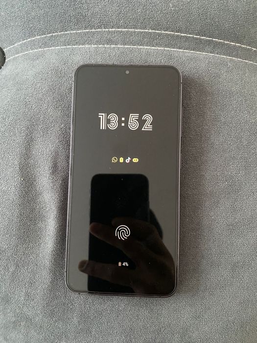 Продам Samsung s23