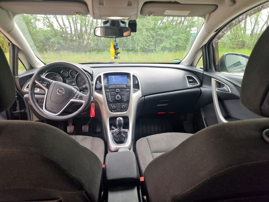Opel Astra J 1.7 CDTI, 110 CP