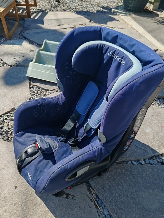 Scaun auto maxi cosi copil cu pozitie de somn