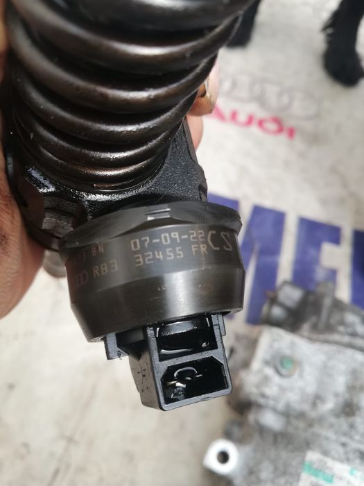 Injectoare vw passat,golf 5,audi,a3,motor 1,9 tdi bls