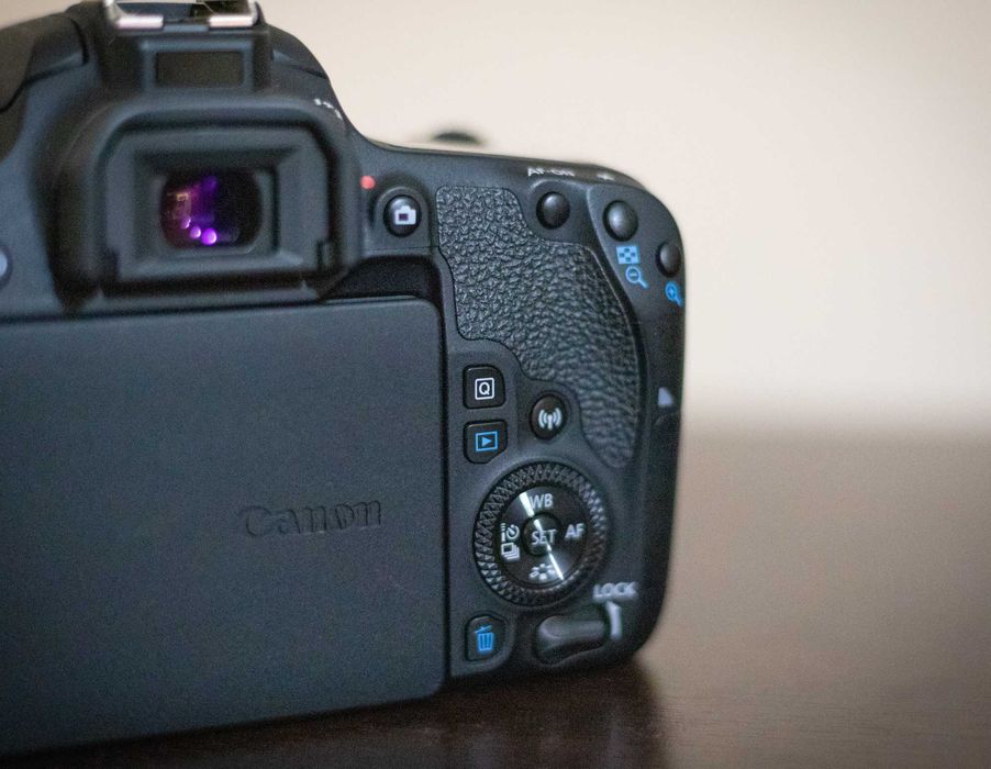 Dslr Canon 77D  - Canon 50 mm f/1.8 -Full Box