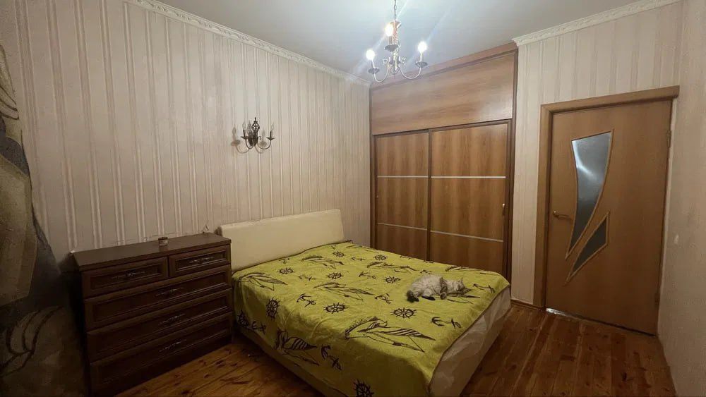 Продаю 2-х комнатную квартиру Сергели 8 с лифтовой