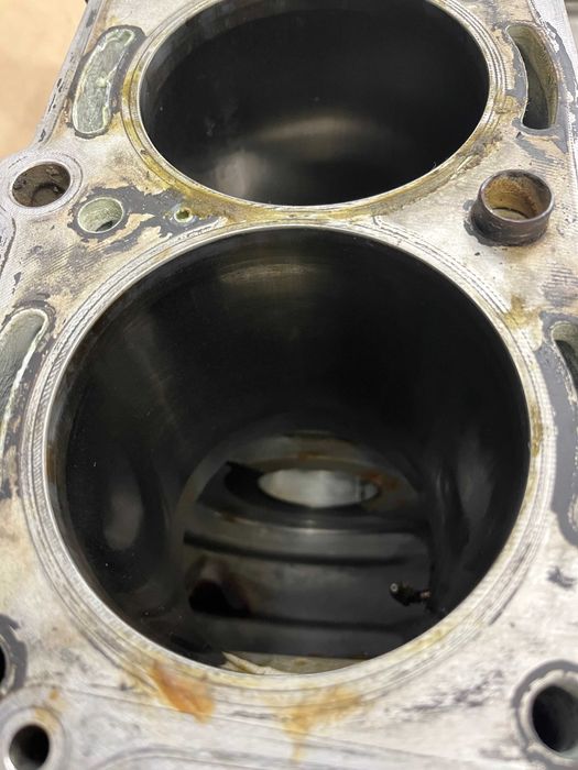 Блок двигател M156 6.2 V8 63 AMG 63AMG E63 ML63 Cl63 CLS63 C63 SL63