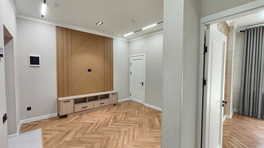 Yu  Евро 2х комнатная 42м2 квартира с готовым ремонтом NRG Zamon