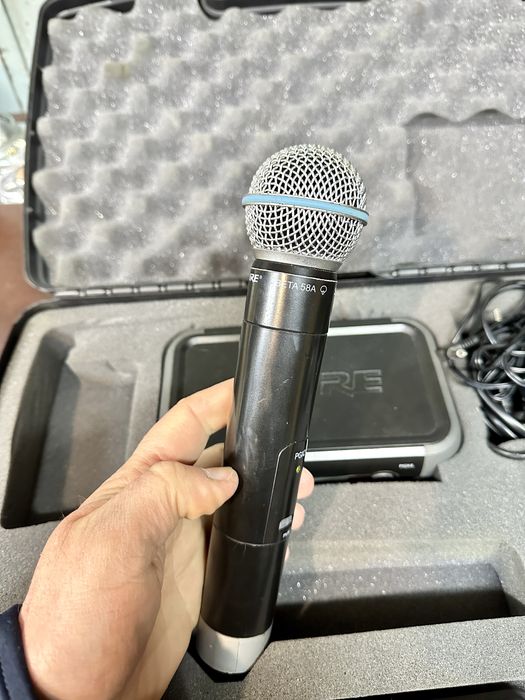 Shure Beta 58A Pgx4 (stare f buna)