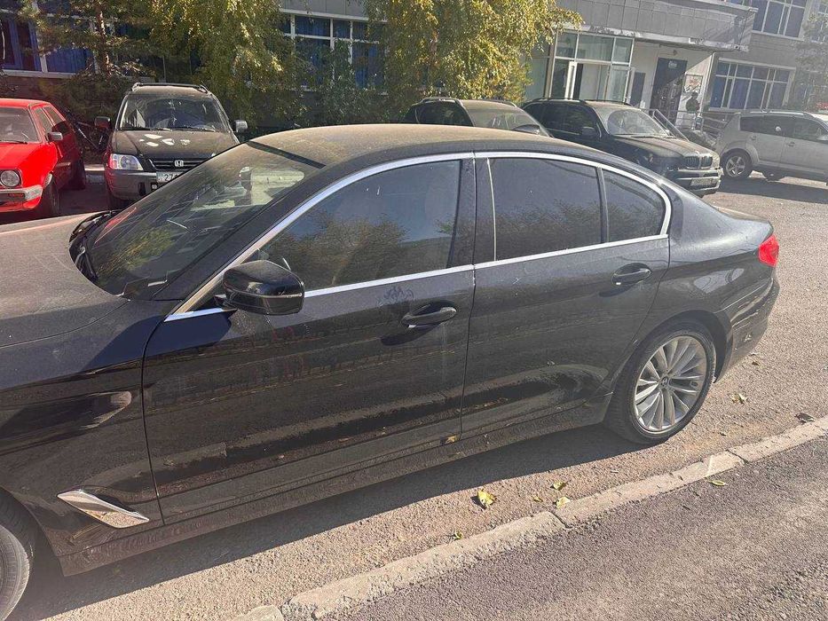 BMW 530i xDrive 2018 года