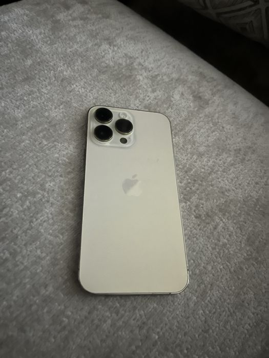 Продам айфон 14 про макс