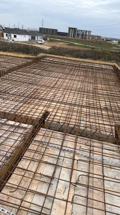 Execut lucrari de construcții si finisaje interioare si exterioare