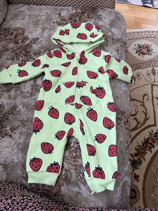 Продам платья костюмы