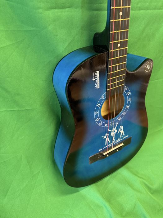 Гитара новая акустическая