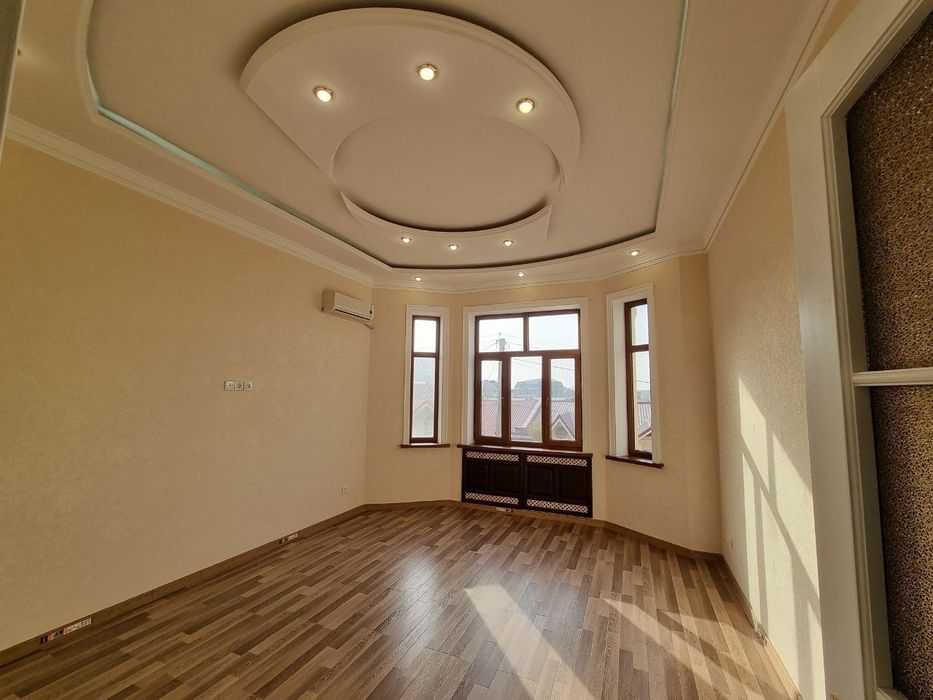 Яккасарайский район
Можно под офис , садик , гостиница , жилье