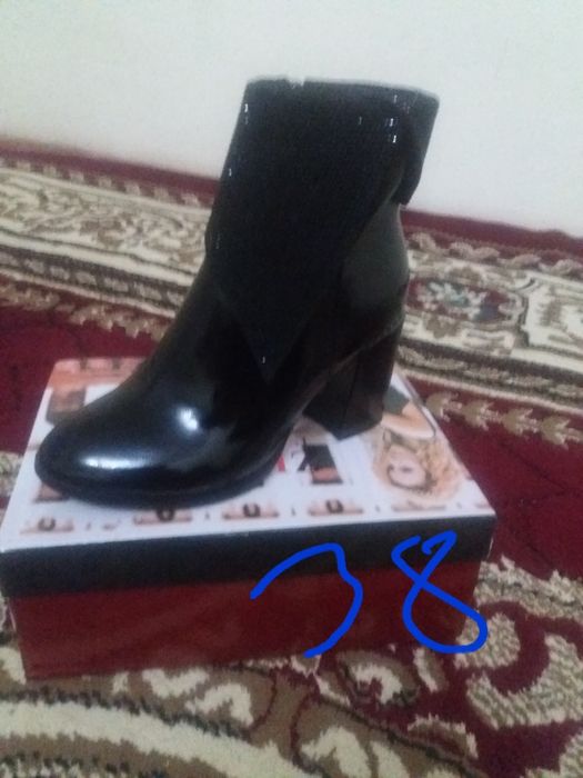 Женские сапоги сатылады оптом ценада
