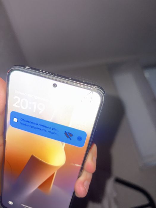 Redmi note 11pro, телефон сам в хорошем состояние.