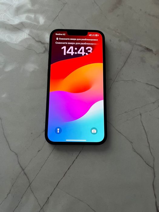 Продам Айфон 13 128 гб