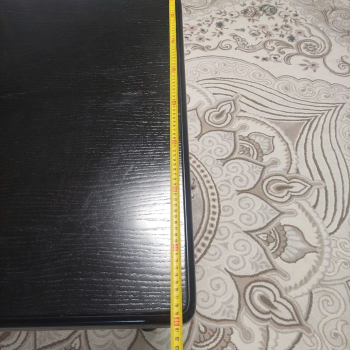 Продам деревянный стол