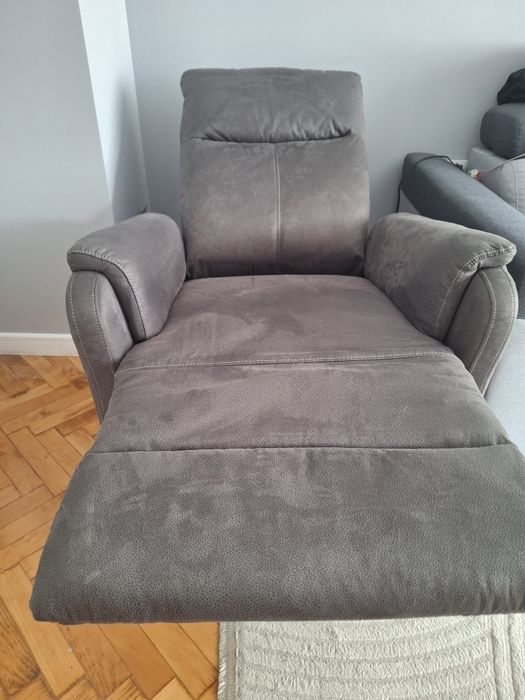 Регулируемо кресло