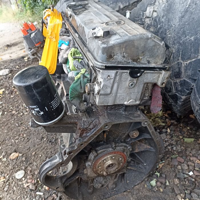 ДВС М102 Мерс 124