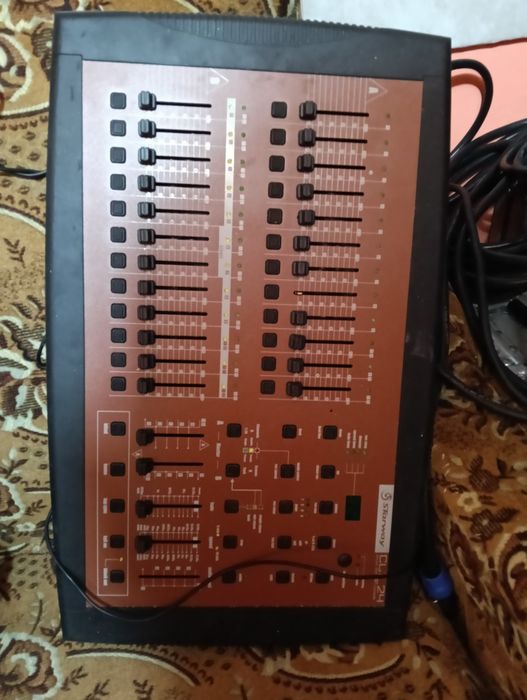 2 bași 18 toli amplificator 4x1000 w putere dmx