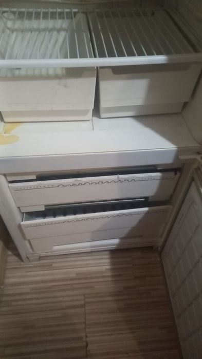 Срочно! Продам холодильник