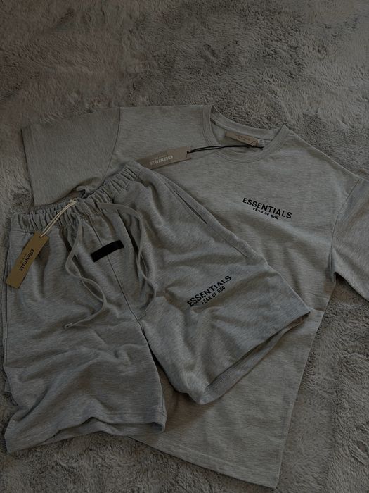 Compleu Essentials gri