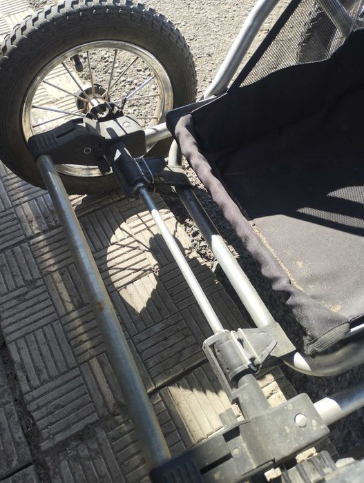 Продам детскую коляску 2в1