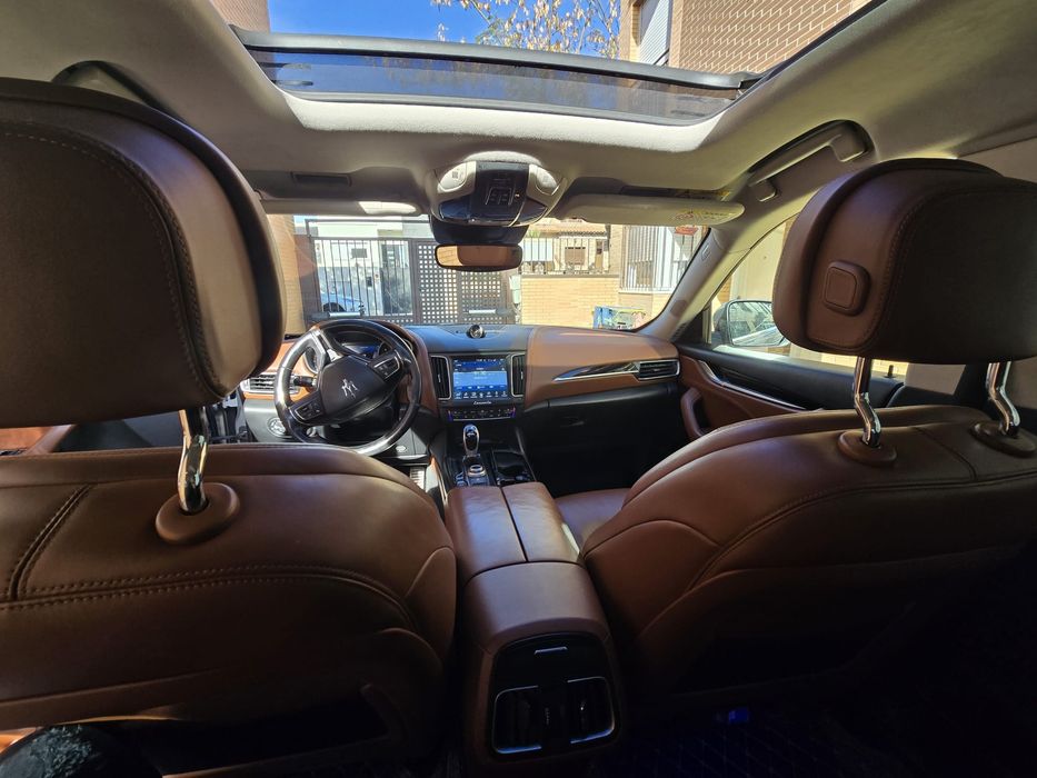Maserati Levante 3.0 V6 diesel Q4 - 275 cp