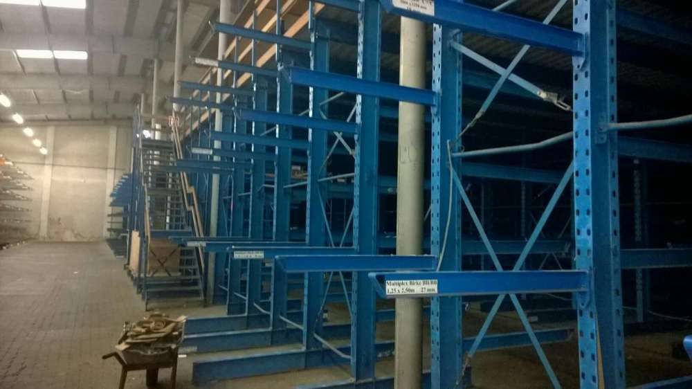 Raft metalic cantilever