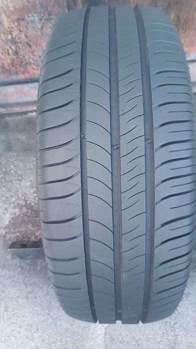 215/60/16 Michelin